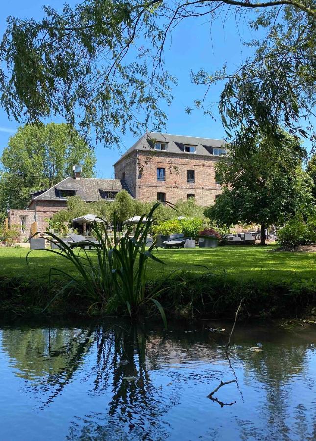 Le Moulin Fouret Hotell Saint-Aubin-le-Vertueux Exteriör bild