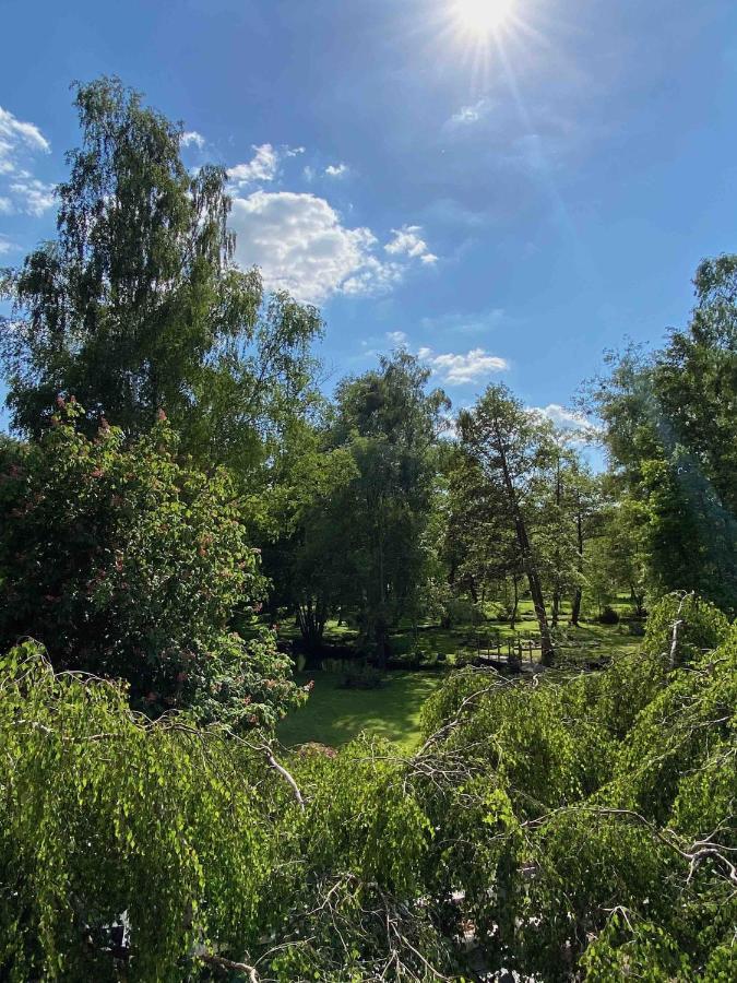 Le Moulin Fouret Hotell Saint-Aubin-le-Vertueux Exteriör bild